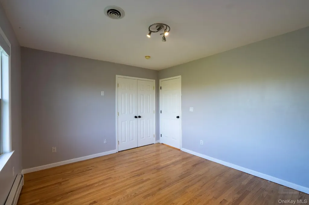 107 Denniston Drive New Windsor NY 12553