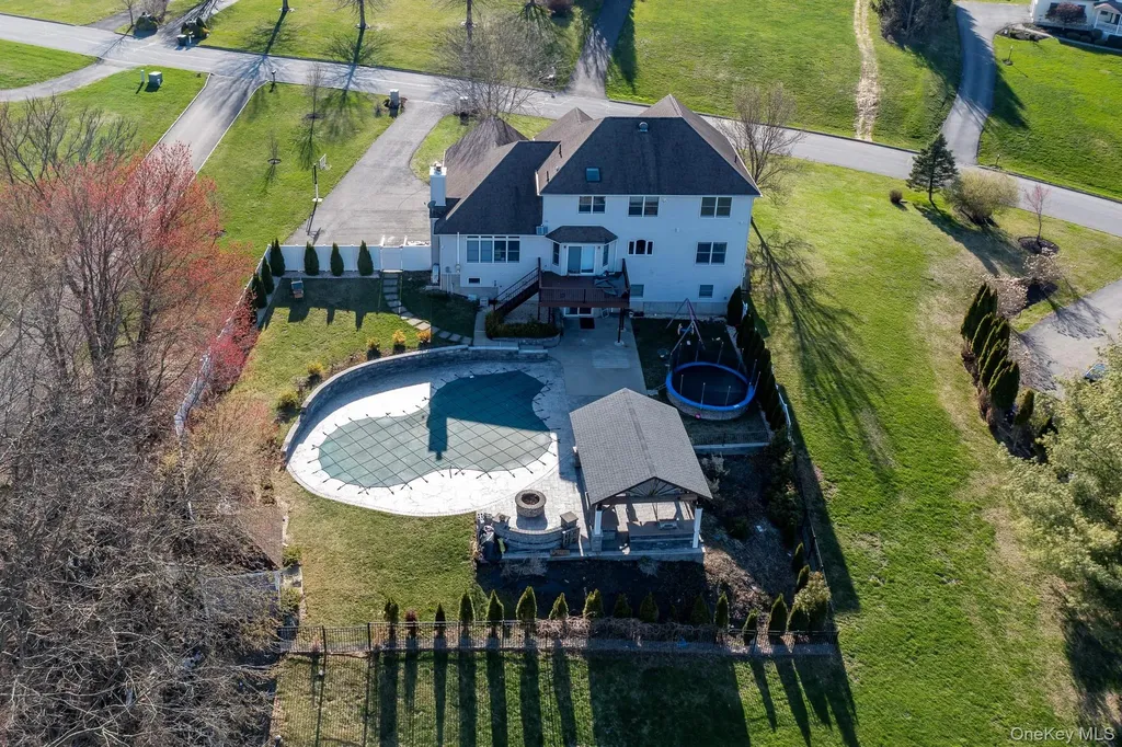 107 Denniston Drive New Windsor NY 12553