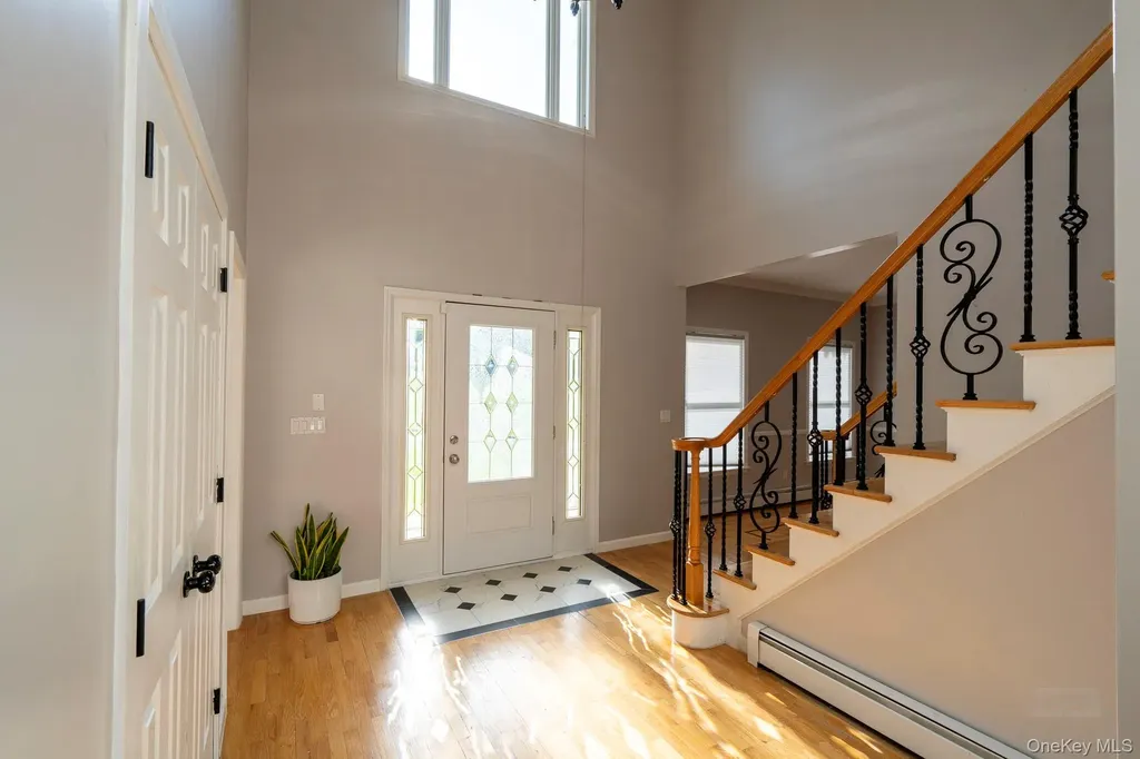 107 Denniston Drive New Windsor NY 12553
