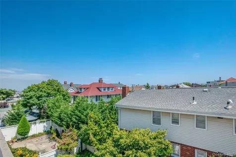 208 Beach 124th Street Far Rockaway NY 11694