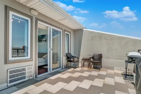 208 Beach 124th Street Far Rockaway NY 11694