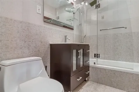 208 Beach 124th Street Far Rockaway NY 11694