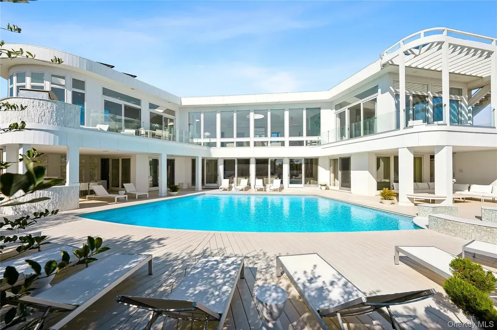 9 Mitchell Dunes Lane Amagansett NY 11930