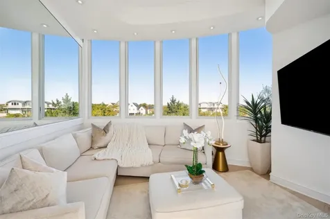 9 Mitchell Dunes Lane Amagansett NY 11930