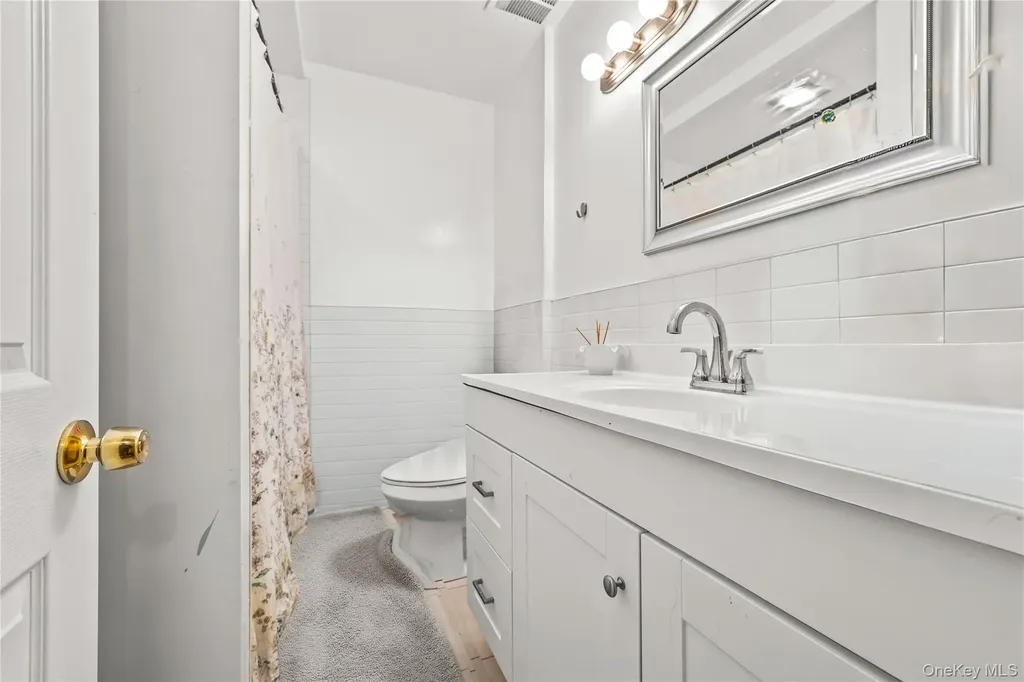 16803 Cryders Lane Whitestone NY 11357