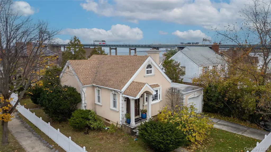 16803 Cryders Lane Whitestone NY 11357