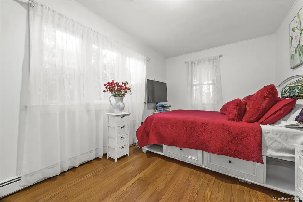 16803 Cryders Lane Whitestone NY 11357