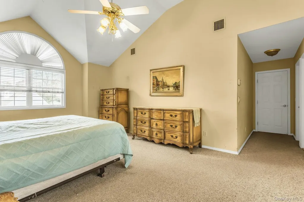 77 Marvin Lane Commack NY 11725