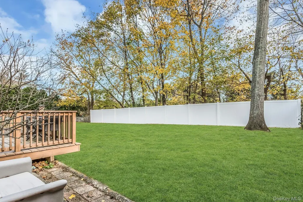 77 Marvin Lane Commack NY 11725