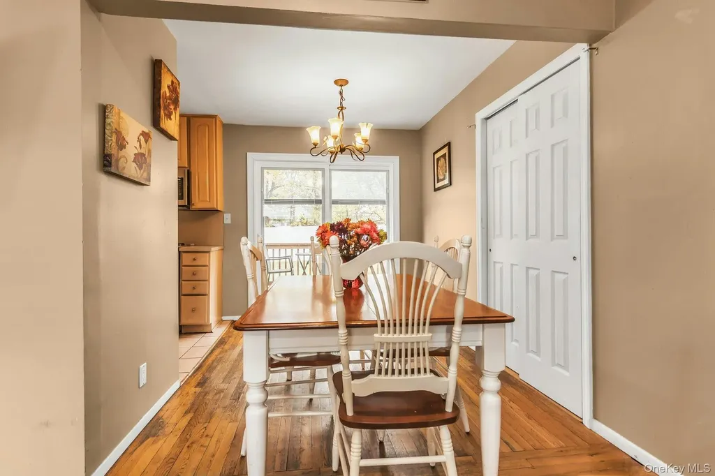 77 Marvin Lane Commack NY 11725