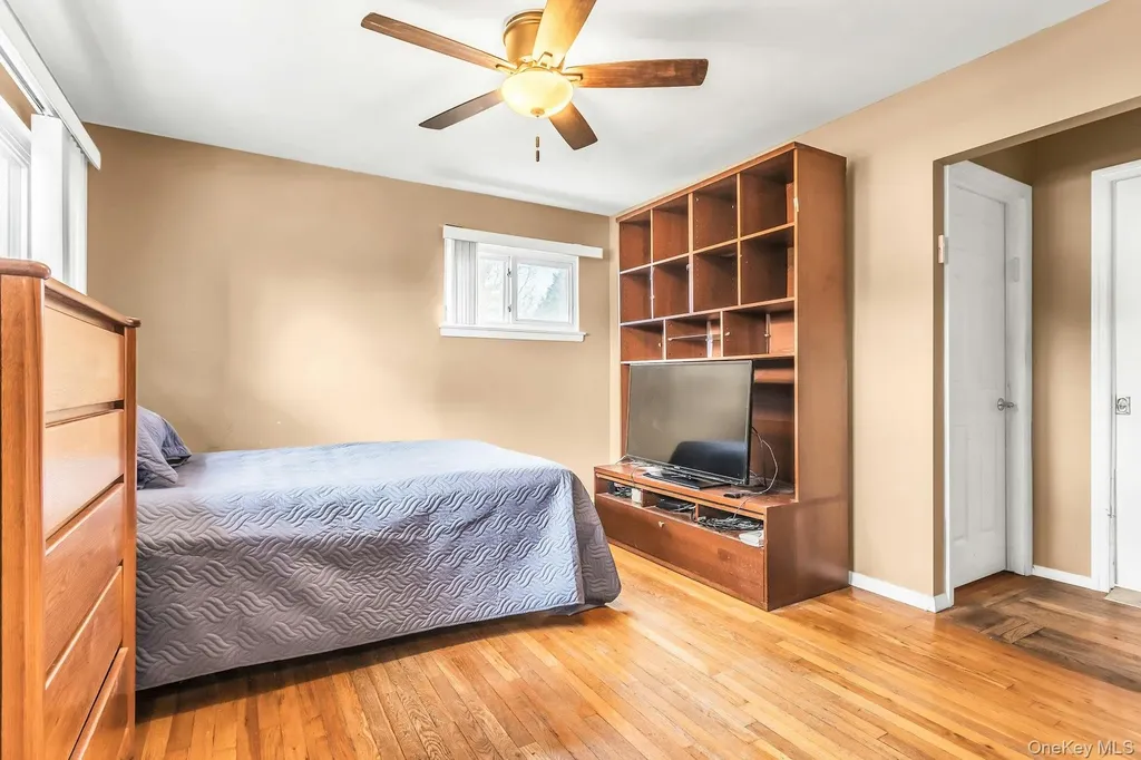 77 Marvin Lane Commack NY 11725