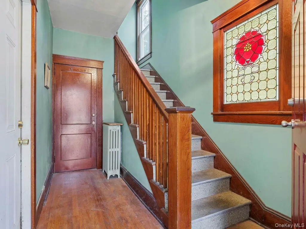 192 Washington Avenue Kingston NY 12401