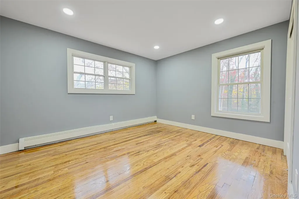 398 Glen Drive Shirley NY 11967