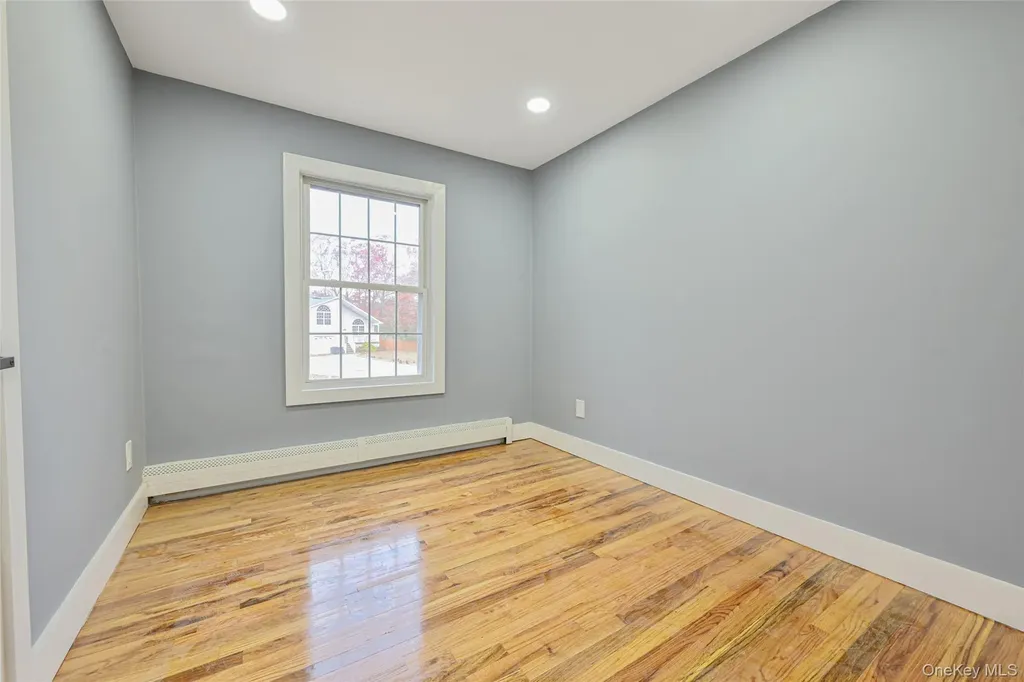 398 Glen Drive Shirley NY 11967