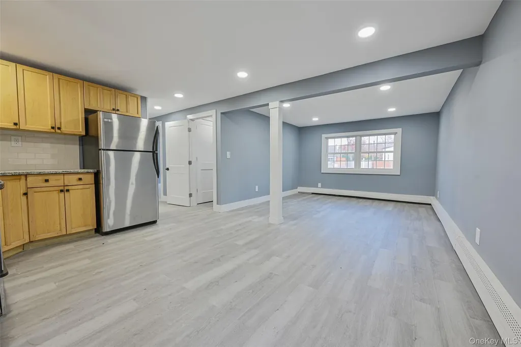 398 Glen Drive Shirley NY 11967