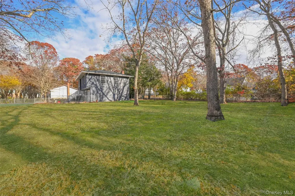 398 Glen Drive Shirley NY 11967