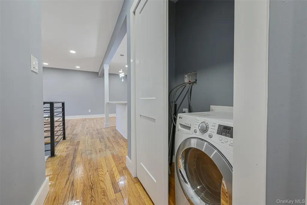 398 Glen Drive Shirley NY 11967