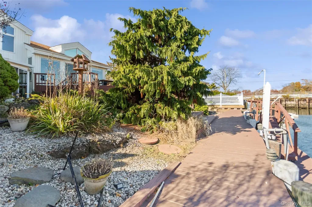 2729 Shore Drive Merrick NY 11566