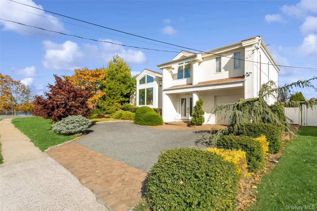 2729 Shore Drive Merrick NY 11566