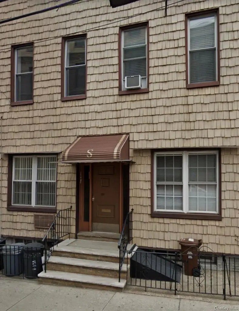 1939 Gates Avenue Ridgewood NY 11385