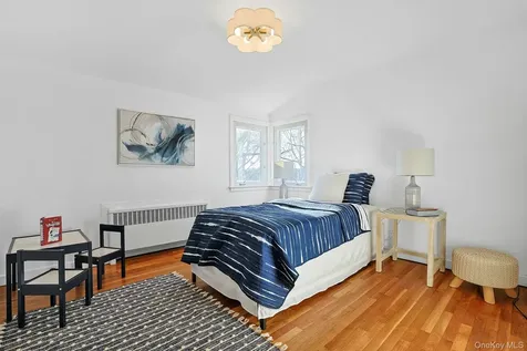 12 Cross Hill Road Eastchester NY 10709