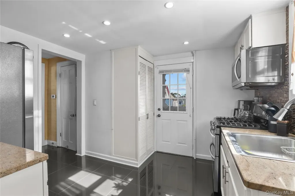 69 Clinton Avenue New Rochelle NY 10801