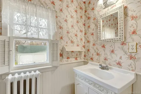 1760 Albertson Lane Greenport NY 11944
