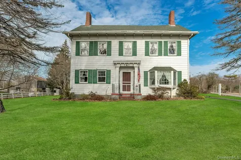 1760 Albertson Lane Greenport NY 11944