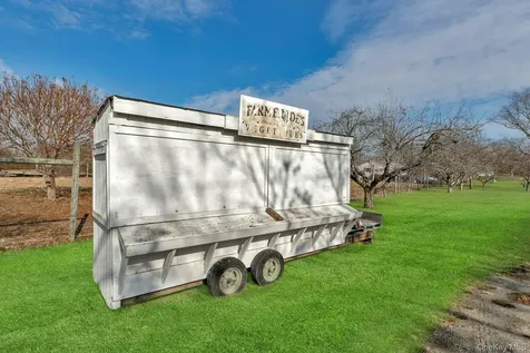 1760 Albertson Lane Greenport NY 11944