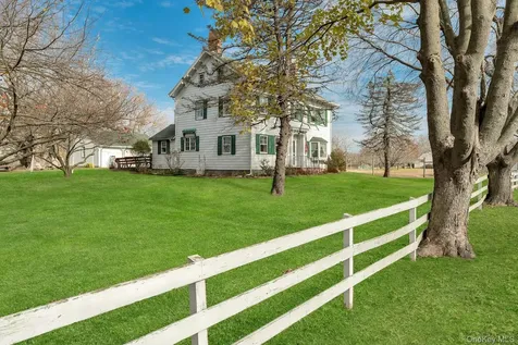 1760 Albertson Lane Greenport NY 11944