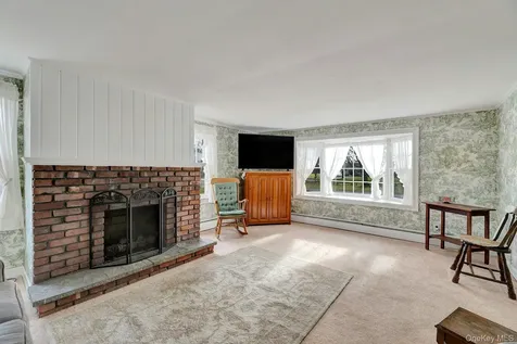 1760 Albertson Lane Greenport NY 11944