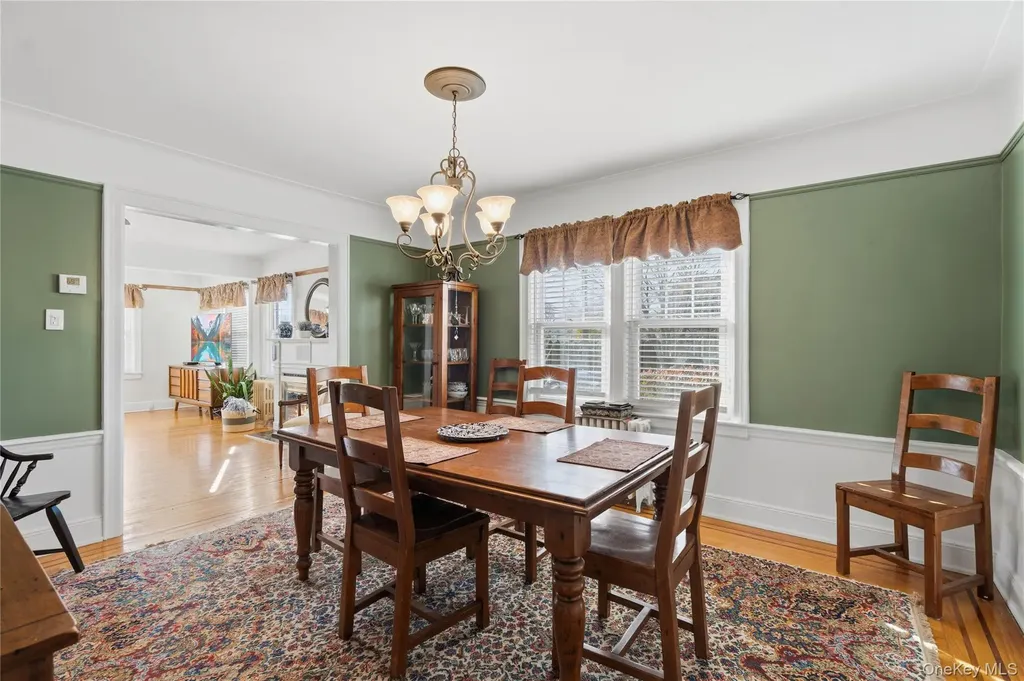 115 Wicks Lane Malverne NY 11565