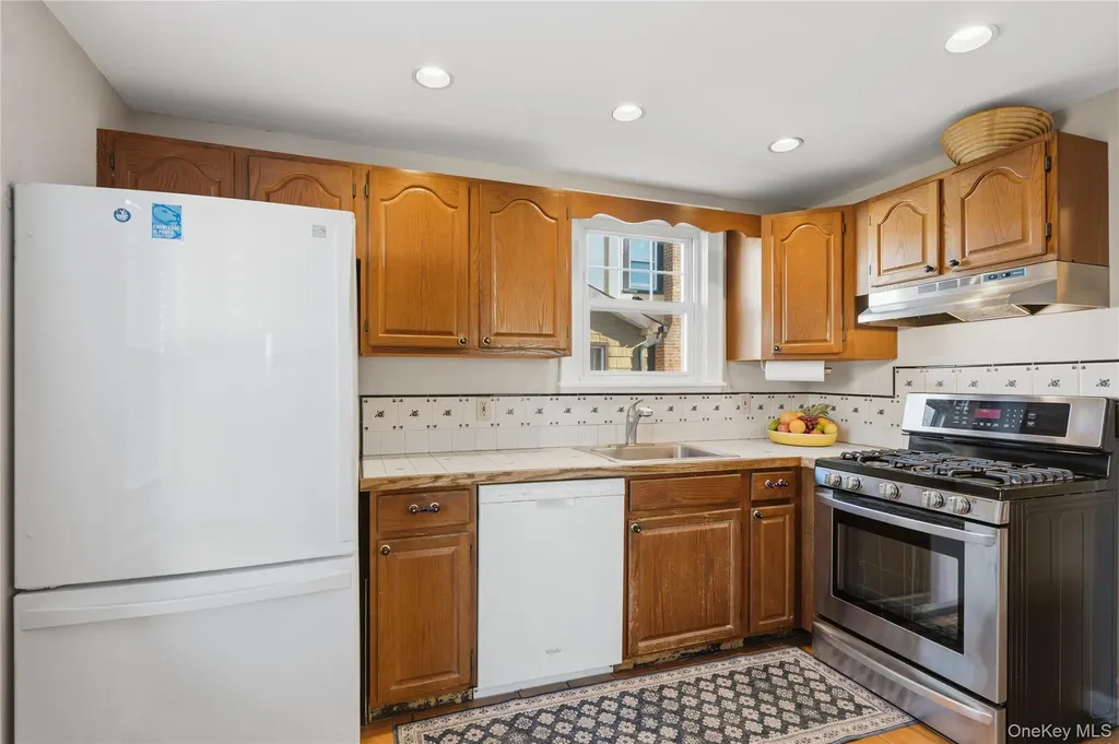 115 Wicks Lane Malverne NY 11565