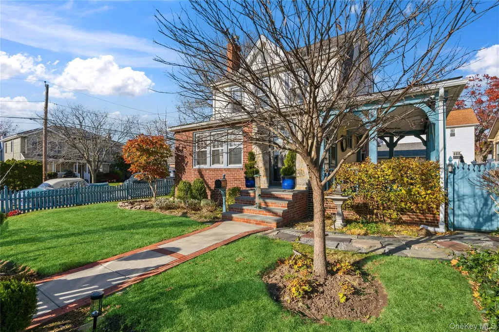 115 Wicks Lane Malverne NY 11565