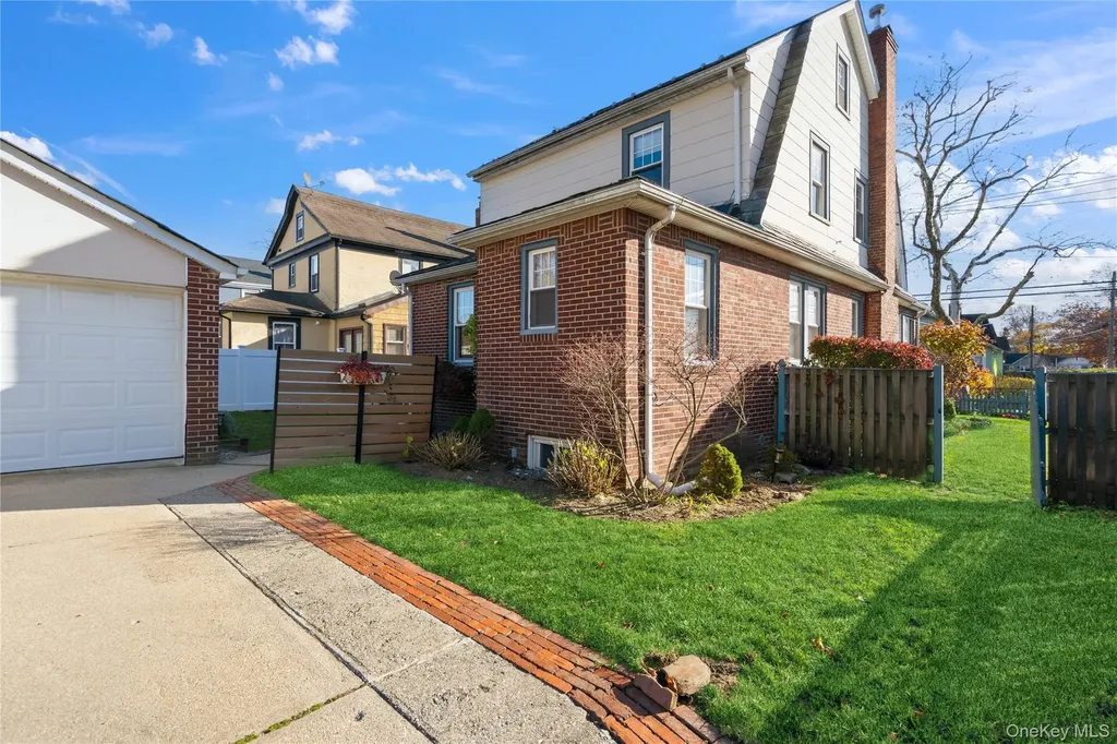 115 Wicks Lane Malverne NY 11565