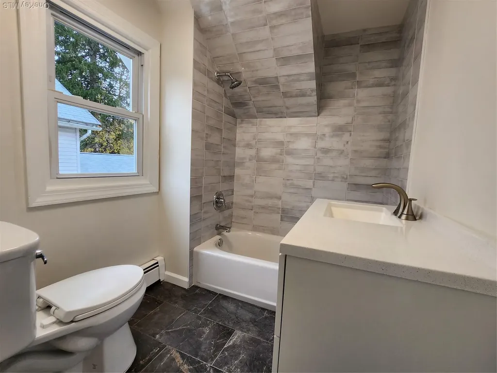 34 Wilmar Terrace Poughkeepsie NY 12601