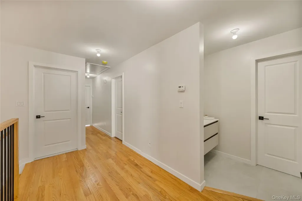 17 Lazer Court Spring Valley NY 10977