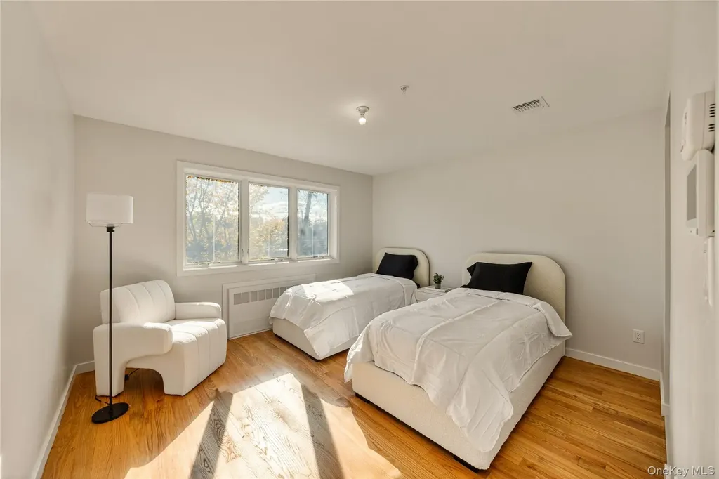 17 Lazer Court Spring Valley NY 10977