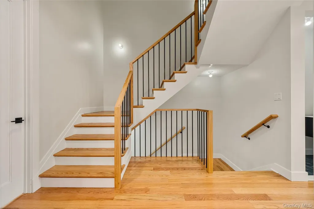 17 Lazer Court Spring Valley NY 10977