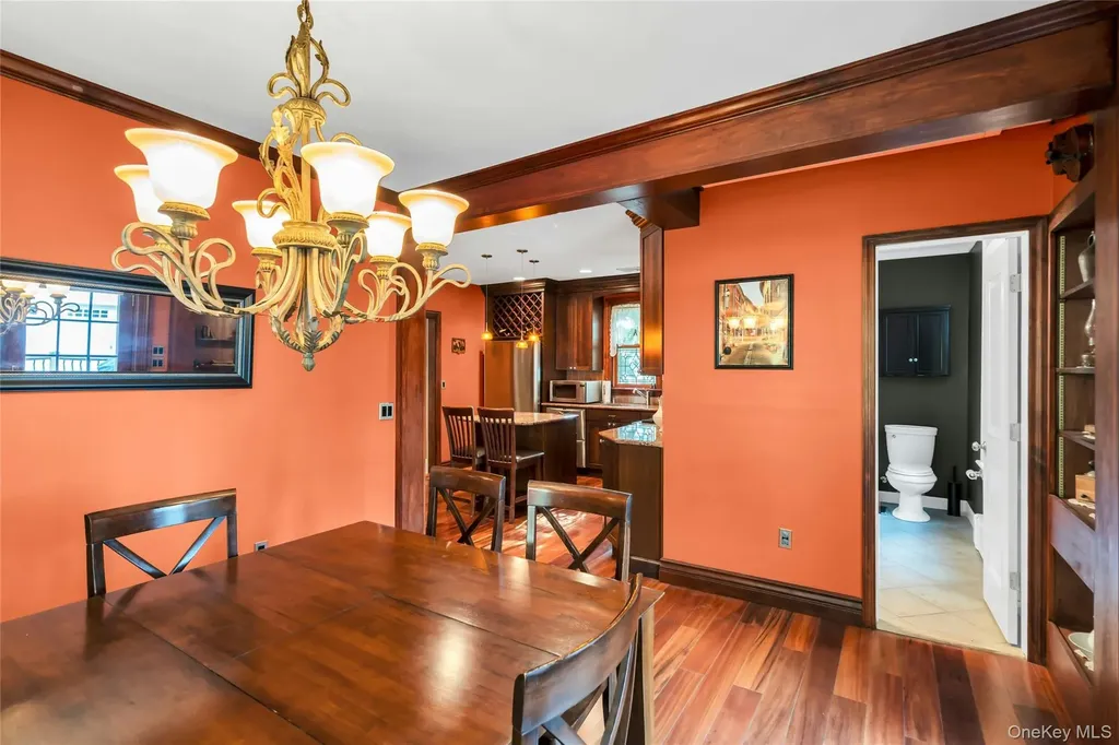 24 Elm Avenue Smithtown NY 11787