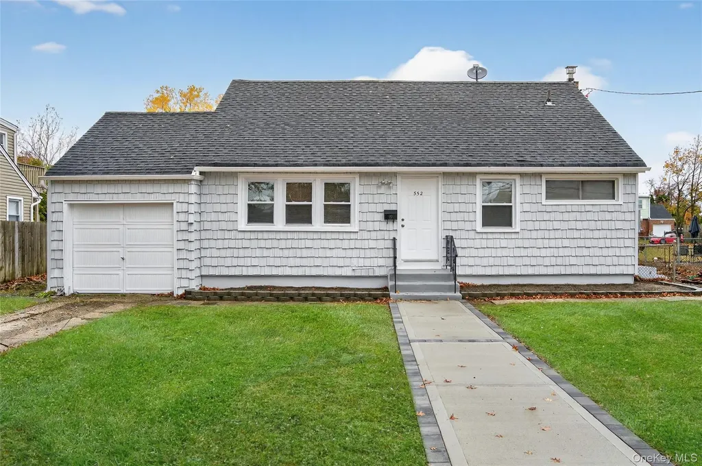 552 Old Country Road Plainview NY 11803