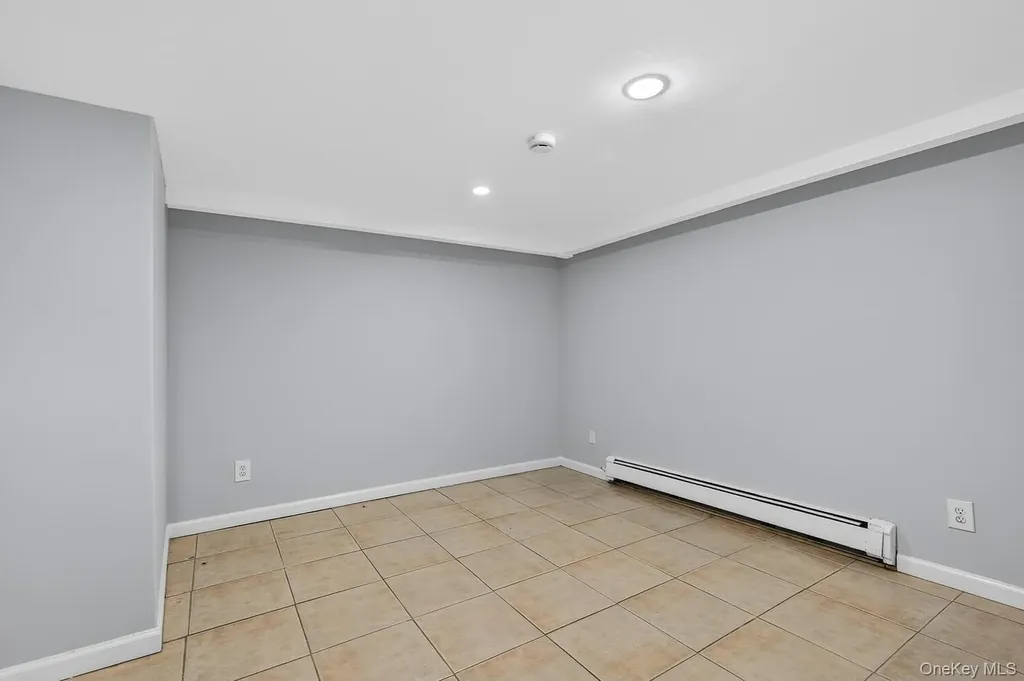 552 Old Country Road Plainview NY 11803