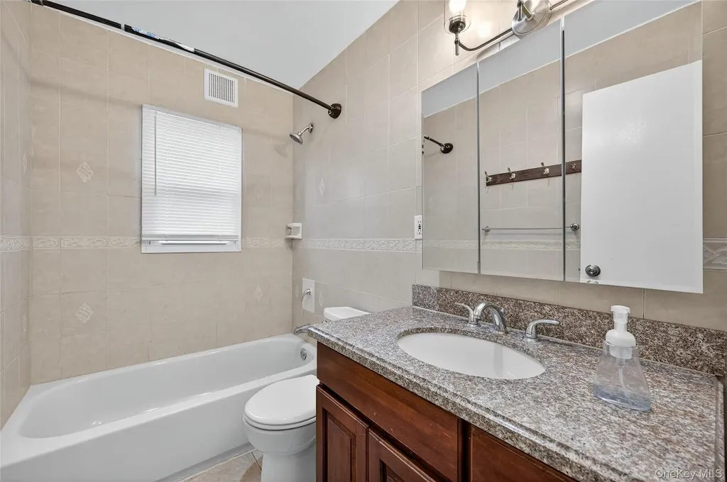 552 Old Country Road Plainview NY 11803