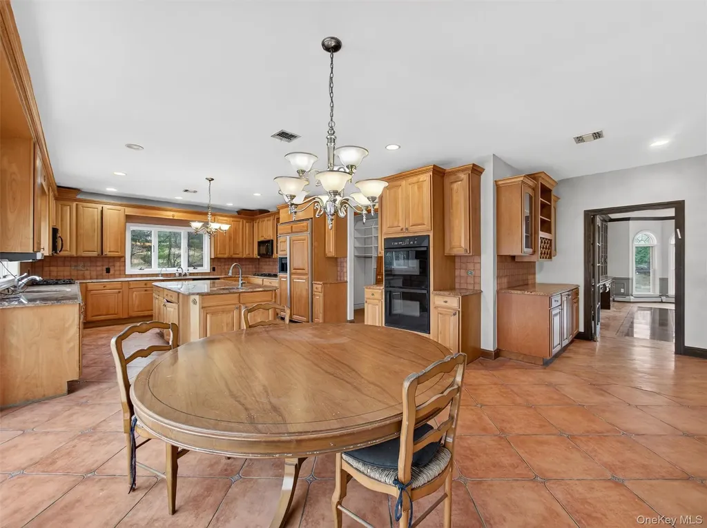 120 E Willow Tree Road Spring Valley NY 10977