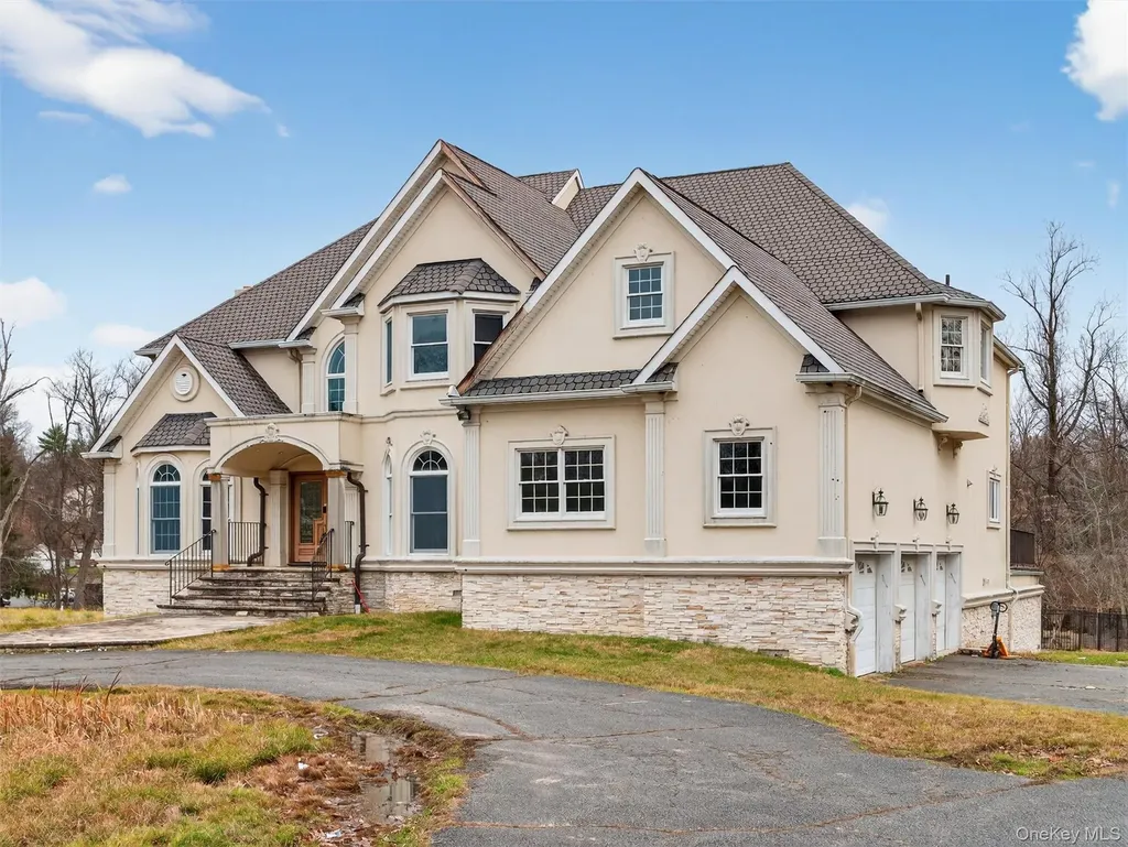 120 E Willow Tree Road Spring Valley NY 10977