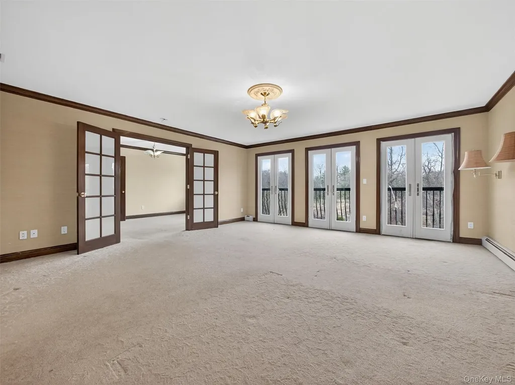 120 E Willow Tree Road Spring Valley NY 10977