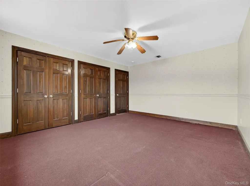 120 E Willow Tree Road Spring Valley NY 10977