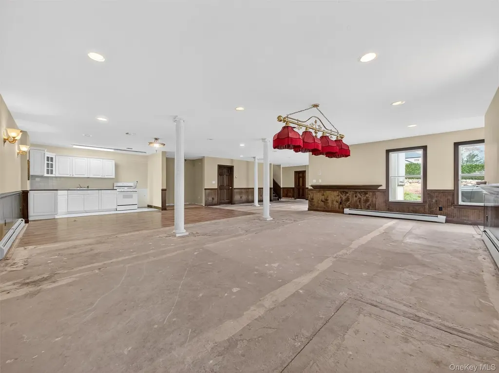 120 E Willow Tree Road Spring Valley NY 10977