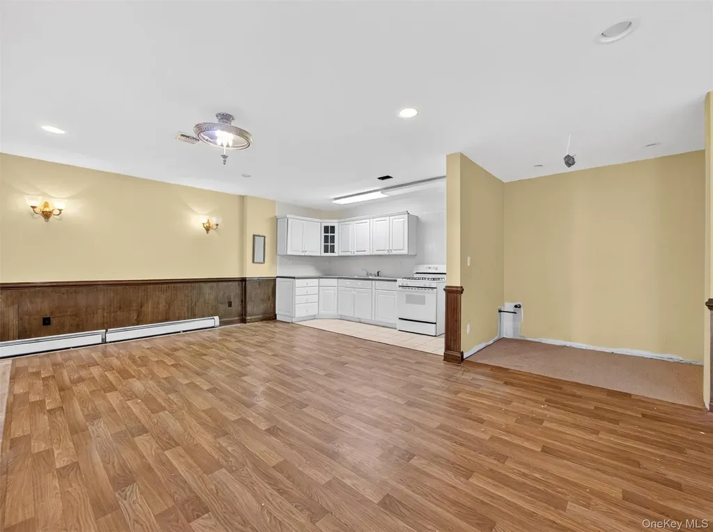 120 E Willow Tree Road Spring Valley NY 10977