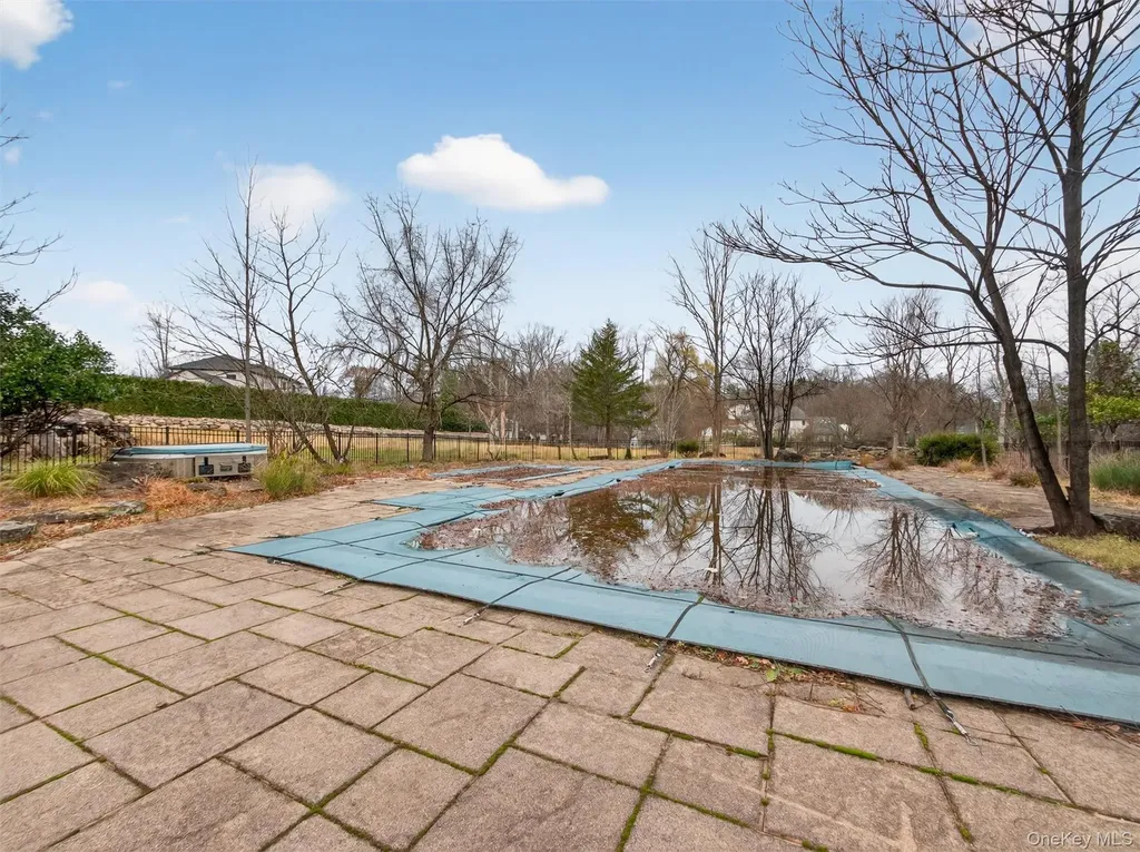 120 E Willow Tree Road Spring Valley NY 10977